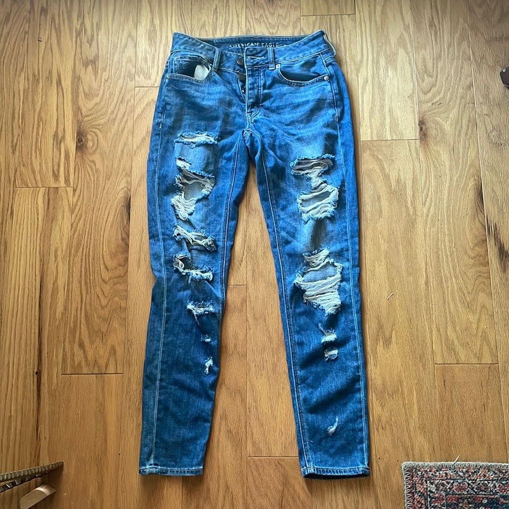 American Eagle Tom Girl Ripped Jean